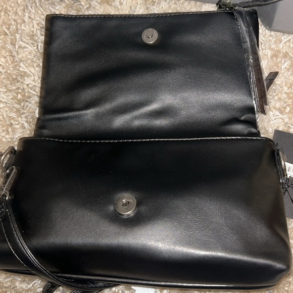 NWT Ed Hardy Black and Pink Clutch - Picture 3 of 5